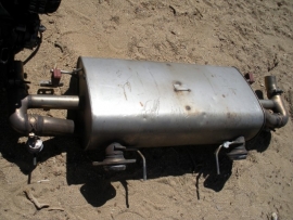 09-16 ASTON MARTIN V8 VANTAGE 4.7 MUFFLER   Rear Exhaust   4.7 v8